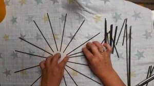 Зеркало декор своими руками /DIY/ ТРЕНДОВОЕ Зеркало СОЛНЦЕ / Идеи декора из деревянных шпажек/DIY