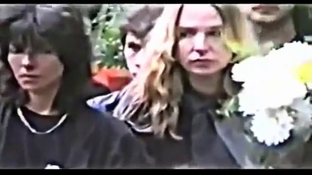 Похороны В Цоя Верить и ждать 19 08 1990 ИВАН КУРНАЕВ смотреть онлайн