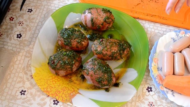 Супер-вкусная ЗАПЕЧЁННАЯ КАРТОШКА " ХОТ - ДОГ " Простой рецепт Запеченной Картошки. смотреть онлайн