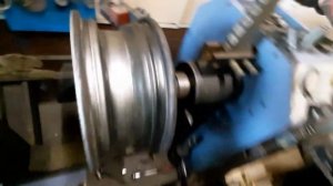 Матиз резина на тринаху. 155/65 r14. Резина под пневму. Перебортовка.балансировка. правка дисков