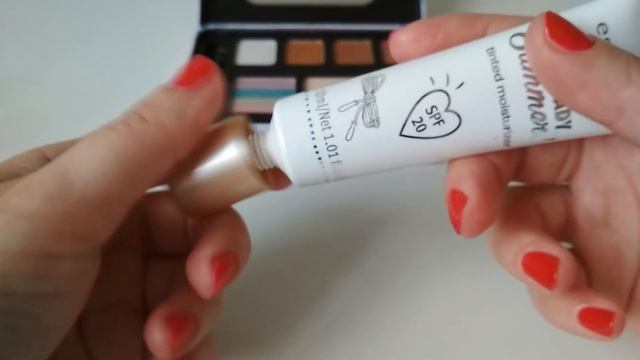 Удачно зашла в ПОДРУЖКУ/ Подарок ESSENCE/ Красные ЛАКИ