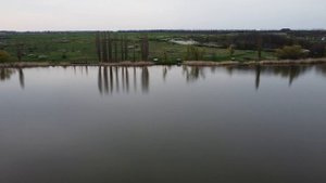 Курлацкий пруд от берега до берега