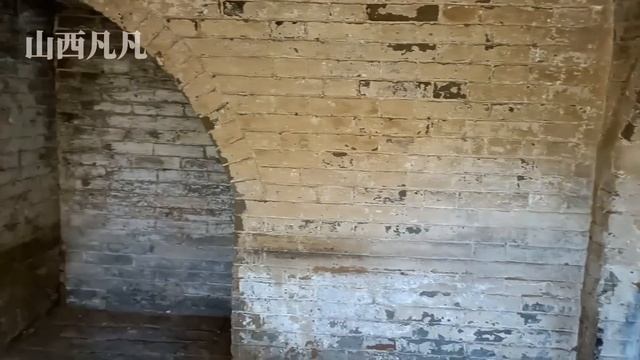 山西300年古村，36座地主大院竟然以地道连通，藏宝洞内金银财宝无数！Multi-language subtitles are supported