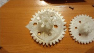 Редуктор для детского электромобиля в разборе /remkidskar