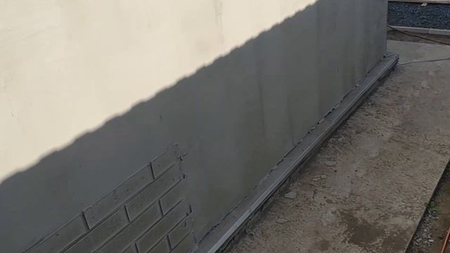 Отделка фасада. Кирпичи по трафарету. смотреть онлайн