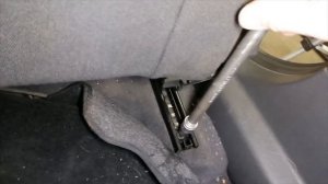 Opel Astra H,  Vauxhall Astra H, Passenger Side Front Seat Removal