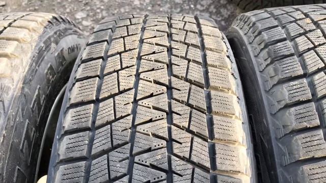 225/65R18. Шины из Японии. б/у смотреть онлайн