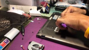 如何更換TOSHIBA Portege Z930 Notebook 風扇(How to replace TOSHIBA Portege Z930 Notebook fan)