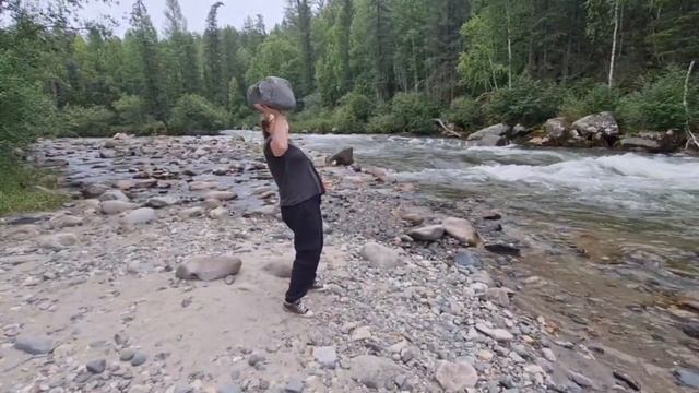 ЖИМ КАМНЯ ОКОЛО 30 КГ ОДНОЙ РУКОЙ ONE HAND STONE PRESS ABOUT 30 KG смотреть онлайн