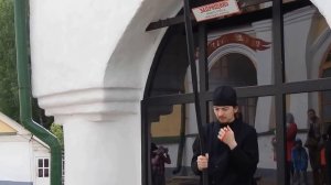 Колокольный звон в Псково - Печерском Монастыре ...