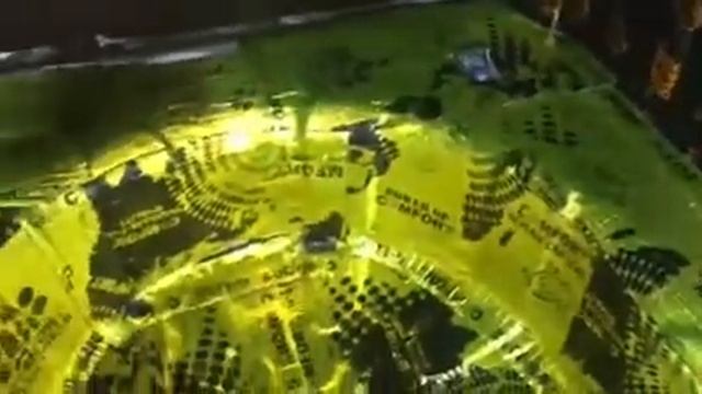 Добавляем виброизоляционных материалов в багажник Рено Флюенс. Создаем тишину смотреть онлайн