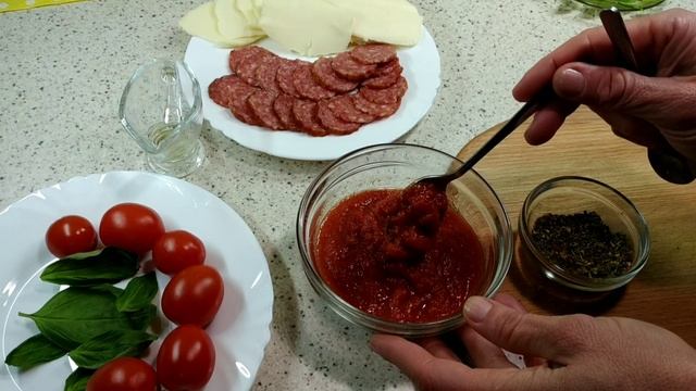 Настоящая пицца Пепперони. PIZZA PEPPERONI. Такая вкусная!