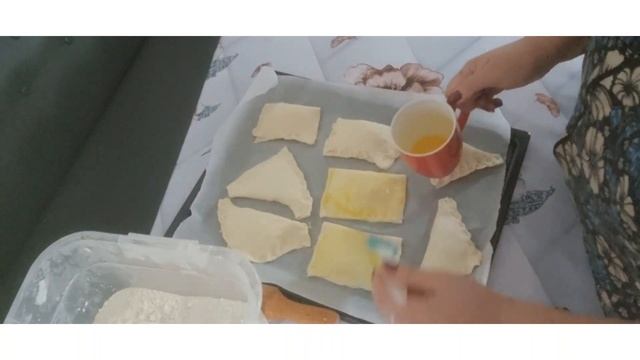 слойки с сыром...десерт из ряженки