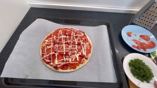 Ленивая пицца за 5 минут. Быстро и вкусно? #пицца #лениваяпицца