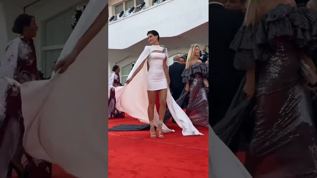 Isabeli Fontana at the 79th Venice International Film Festival. #models