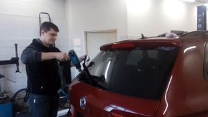 Как отформовать заднее стекло. Тонировка заднего. Тигуан новый