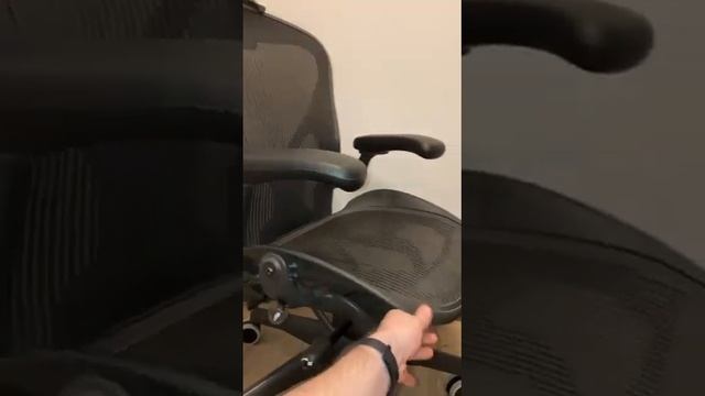 Herman Miller Кресло рабочее Aeron Classic, размер В