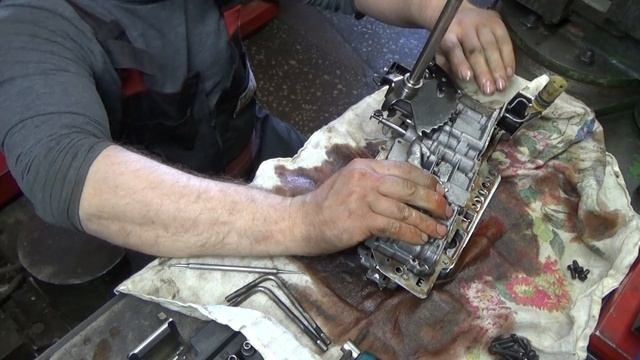 Dodge Caravan 2002 2.4 Ремонт АКПП своими руками Крайслер.mp4 смотреть онлайн