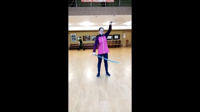 Дитя Кавказа. Фланкировка казачьими шашками полноразмерными. Начальное обучение, без макетов