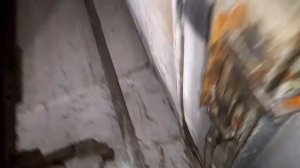 Сломался старый лифт.