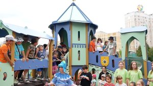В Подольске открыли губернаторскую детскую площадку