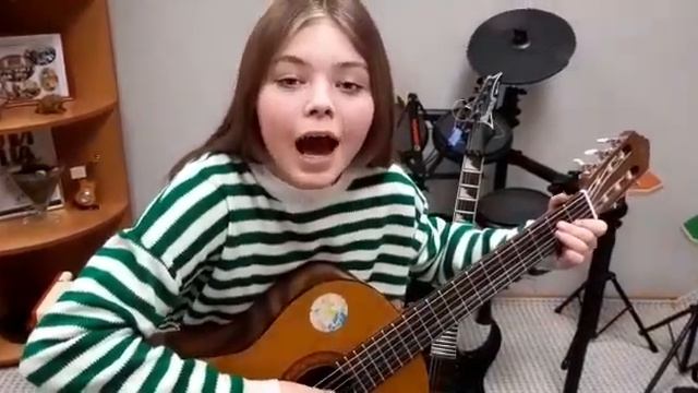 Новелла Матвеева Я мечтала о морях и кораллах, исп. Софья Кузнецова смотреть онлайн