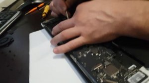 macbook air a1466 13" 2013 не загружается ошибка -5101F