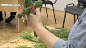 Рукодельница из Пыть-Яха создала танцующих кукол из соломы