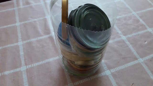 Долой хаос и беспорядок! Где хранить крышки от банок? смотреть онлайн