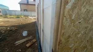 Как установить ОСБ | как сделать вензазор | Каркасный Дом