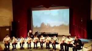 Унисон балалаек .Русская народная песня "Ай,все кумушки домой" в обр.Б.Трояновского