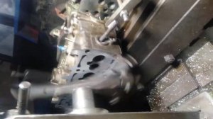 фрезеровка ГБЦ после шлифовки в ручную на камне часть1