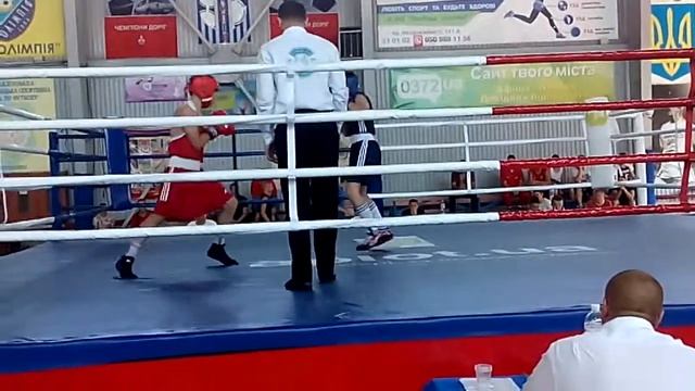 3 бой-красный угол:Коваленко Павел;синий угол:Карнаушенко Богдан.Ч-т Украины 2017 смотреть онлайн