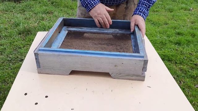 Лучшее дно для улья на моей пасеке. Теперь делаю только такие донья ??♂️ смотреть онлайн