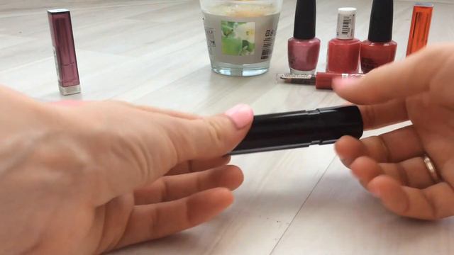 Любимые помады и лаки для ногтей на весну.