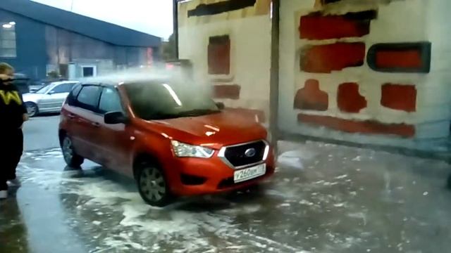 Посмотрим как помыть машину на Автомойке самообслуживания.
