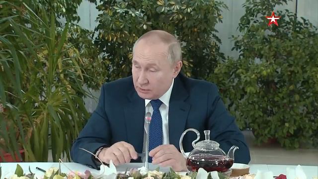 Путин внес ясность в вопрос о военном положении и назвал причину потери будущности Украины смотреть онлайн