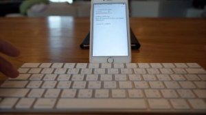 Review Apple Magic Keyboard paired with iPhone