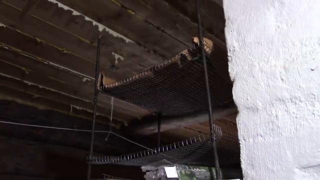 РАБОТА в ДОМЕ закипела- Делаю ремонт внутри дома- шлифую стену болгаркой для установки окна-.mp4 смотреть онлайн