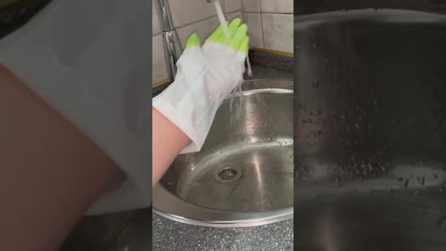 ВСЕГДА СУХИЕ ПЕРЧАТКИ ВНУТРИ смотреть онлайн