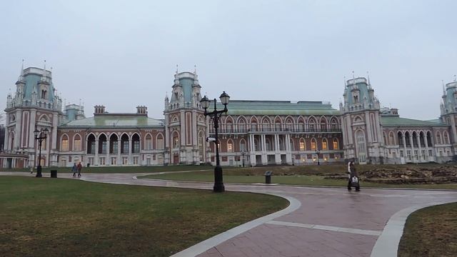 Капище царицыно москва музей заповедник царицыно фото РФ. Москва. Музей-заповедник "Царицыно". Храм "Живоносный источник". Большой дво