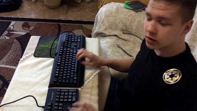 Сравнение Razer Blackwidow Ultimate 2016 VS Tesoro Excalibur Spectrum смотреть онлайн