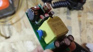 Зарядное устройство 65 ватт