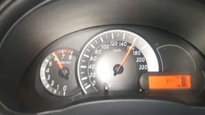 Nissan March (Micra) 1.6 16v con escape 0 a 200 km/h