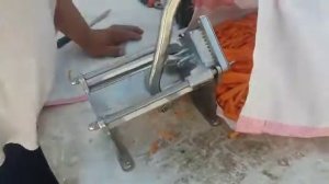 Аппарат для резки морковки