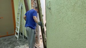 Демонтаж старой двери и установка новой металической двери Стальная линия