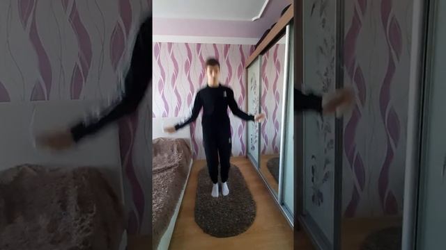 10.12.2020, ЭЛ-01-20, Митин Вадим, прыжки со скакалкой, 85 раз смотреть онлайн