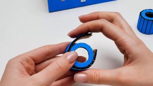 Самодельный робот из палочек от мороженого и картона!