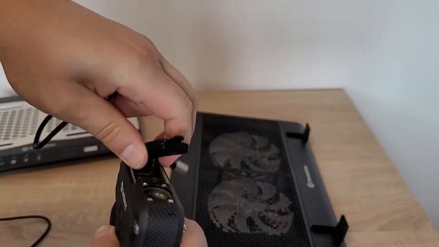 Thermaltake Massive Notebook Coolers смотреть онлайн