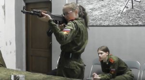 Награждение победителей и призеров соревнований по стрельбе из лазерного оружия. 18 мая 2023 г.